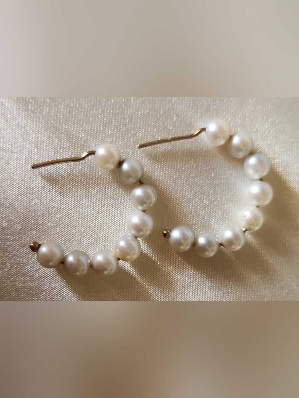 Vintage 14k Gold Akoya Round Pearl C Hoop Earrings
